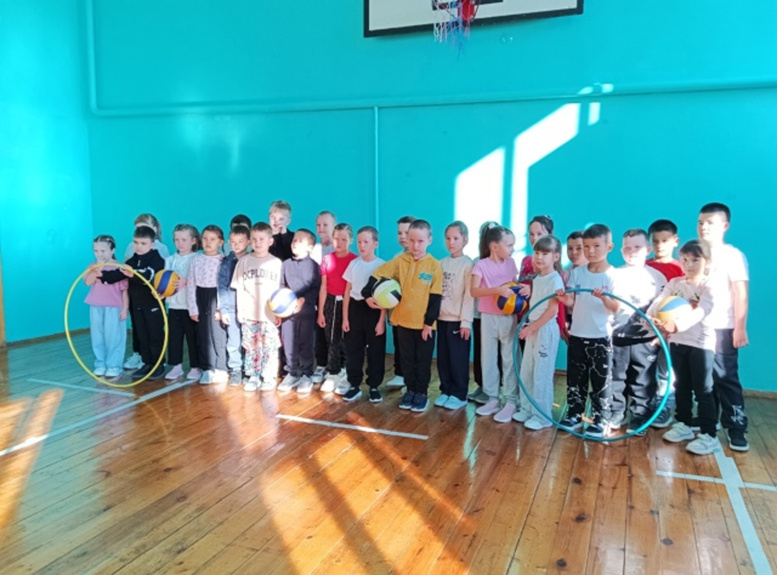 Пĕрремĕш классемпе «Хаваслӑ стартсем» ирттернĕ