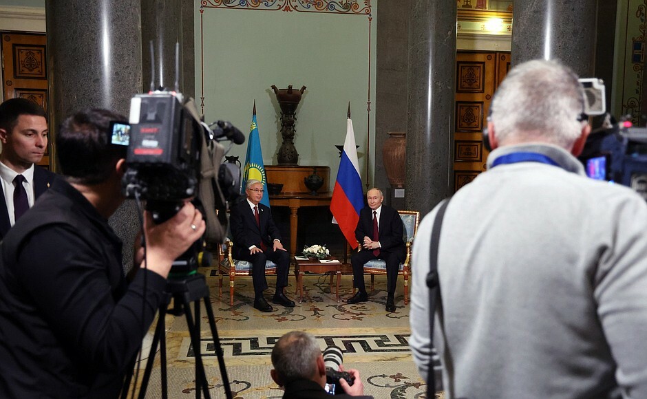 Токаев 2025 ҫула Раҫҫейпе Казахстан хутшӑнӑвӗсемшӗн ӑнӑҫлӑ тесе палӑртнӑ