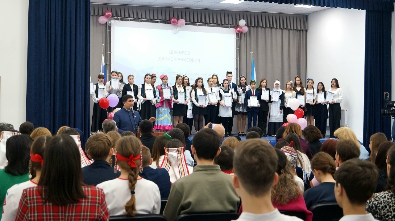 Чӑваш чӗлхипе республика олимпиадин призерӗсем пулнă