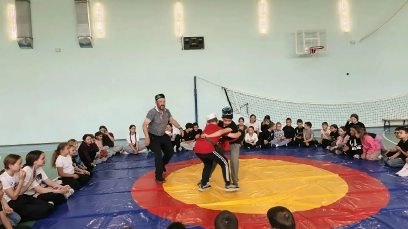 «Урал-паттӑр йӗрӗпе» ятлă тематика кунӗ ирттернĕ