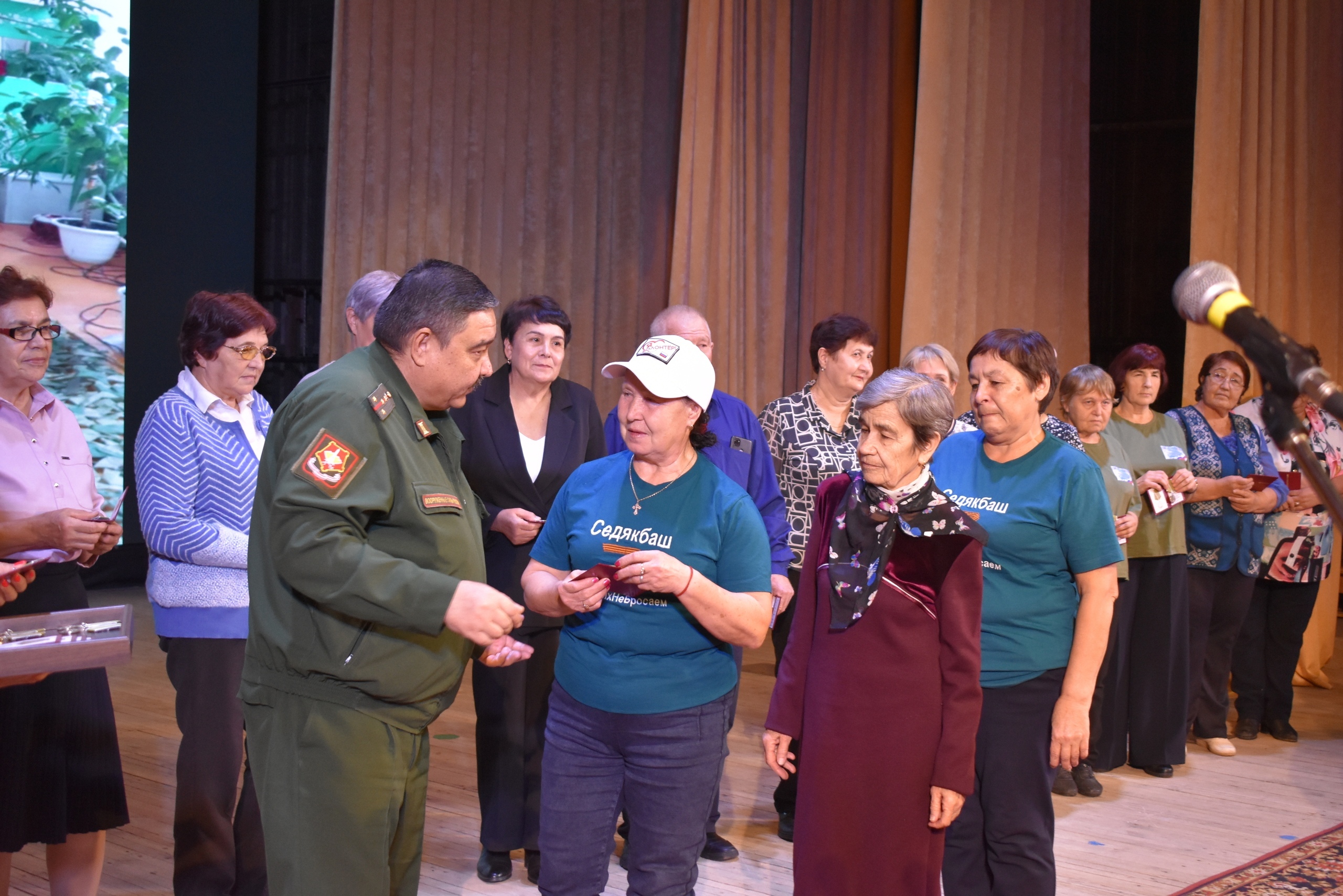 Пишпÿлек районĕн волонтерĕсем тĕлпулу ирттернĕ