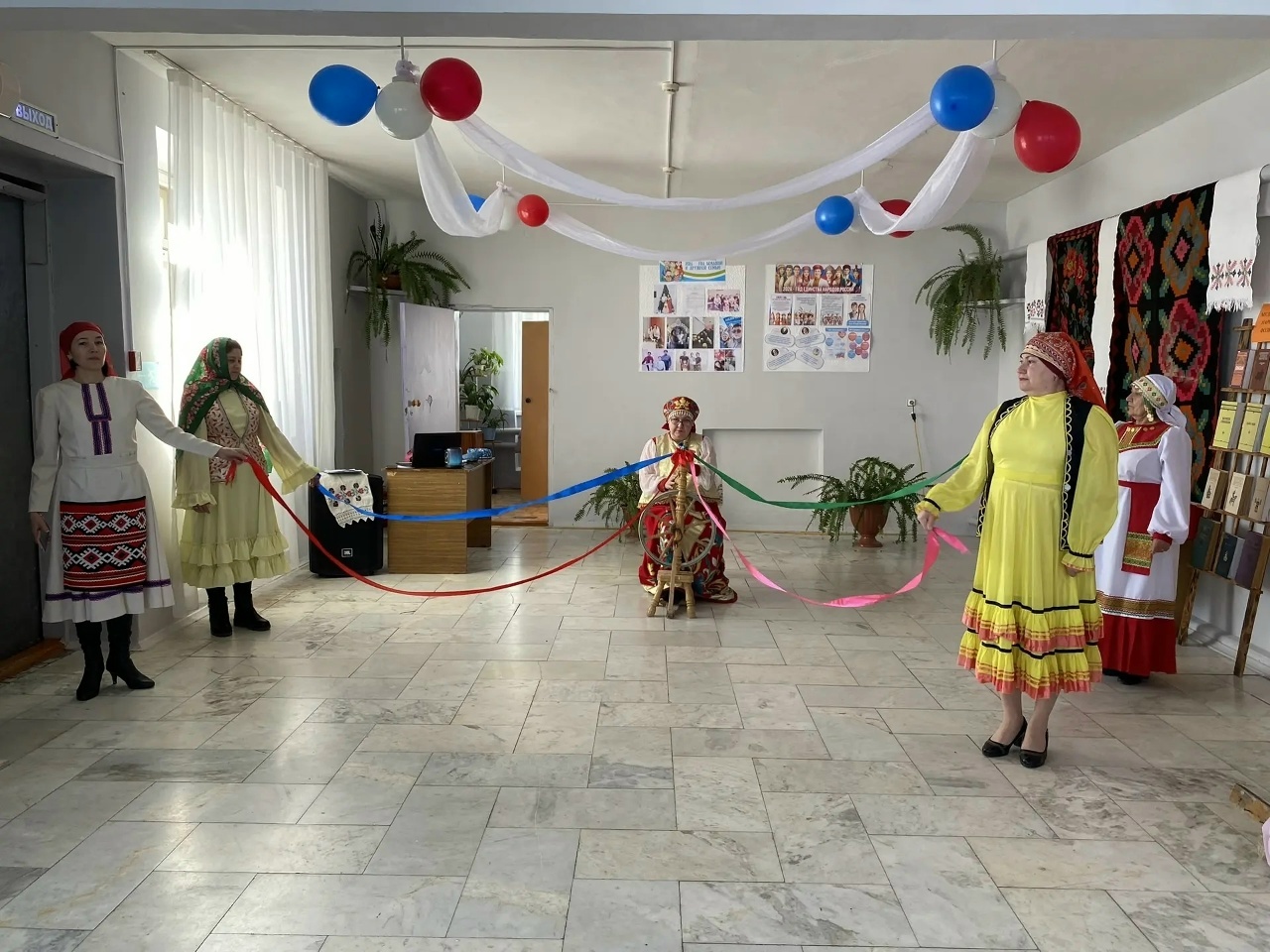 Çирĕклĕре «Пӗрлӗх чечекӗ» концертпа тематика программи иртнӗ