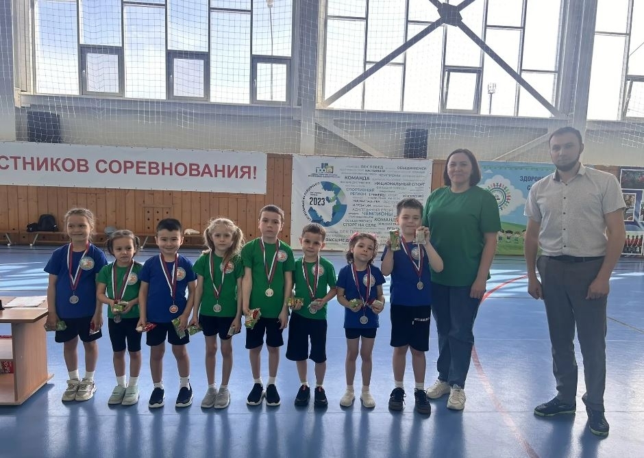 Пишпÿлекре ача садĕнчи ачасем хушшинче Спартакиада иртнӗ