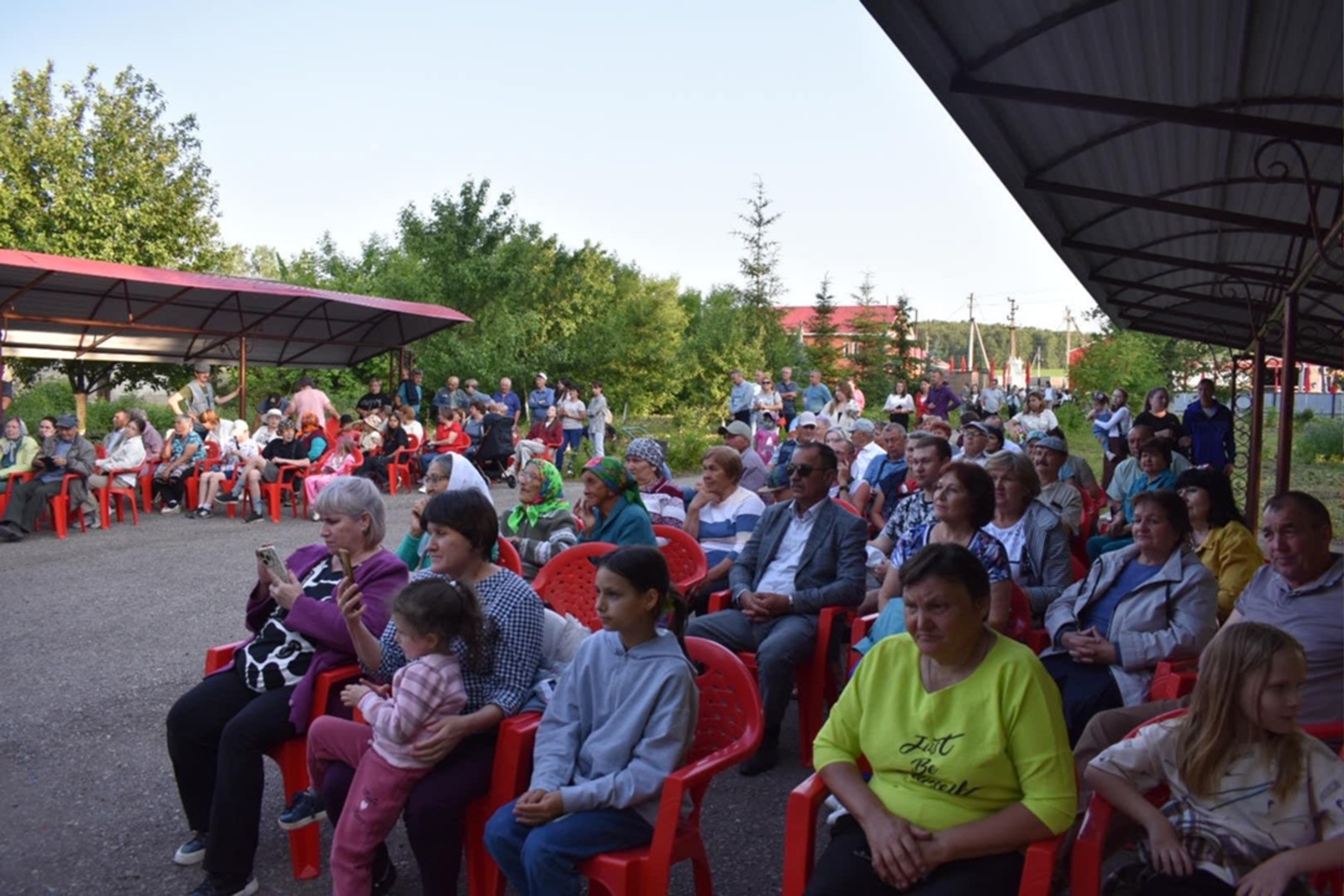 Алексеевкăра ял кунне ирттернĕ