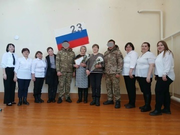 Çирĕклĕ клубĕнче Тӑван ҫӗршыв хӳтӗлевҫин кунне халалланă уяв иртнӗ