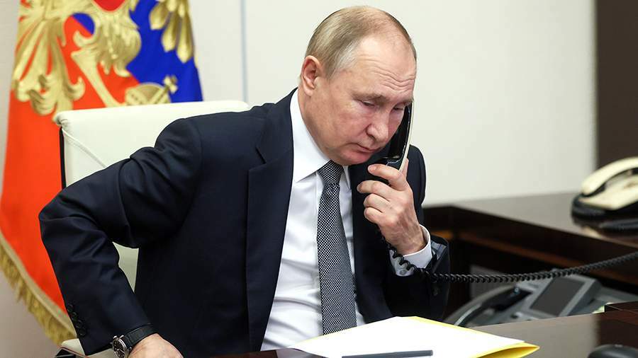 Путин Иран президенчĕпе телефонпа калаҫнă