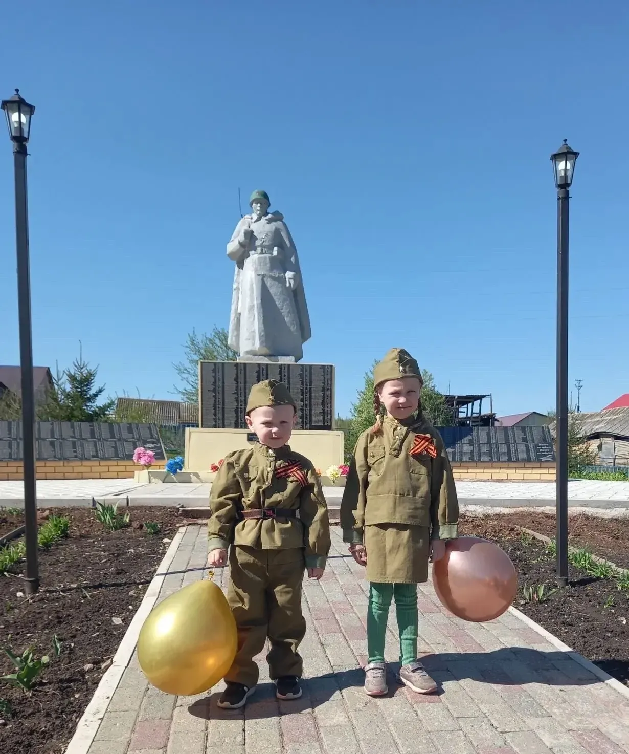 Сире Ҫӗнтерӳ кунӗ ячӗпе чун-чӗререн саламлатпӑр!