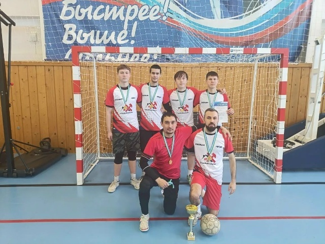 Районта мини-футбол енӗпе ӑмӑртусем иртнĕ