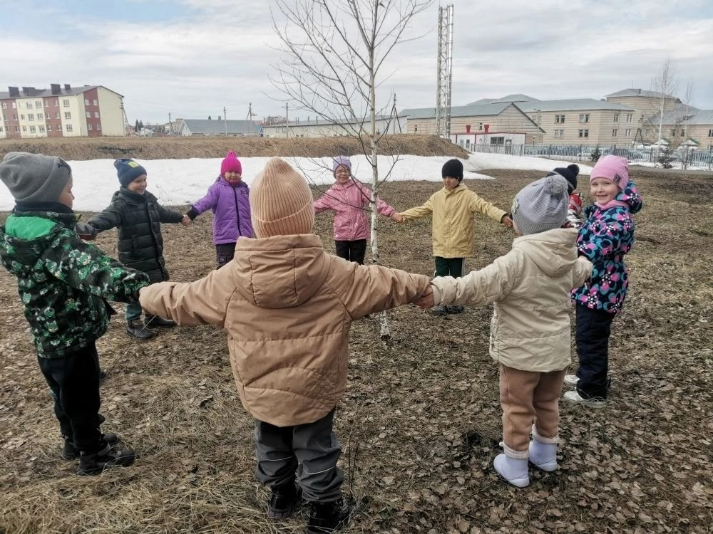 Ача садĕнче «Вырӑс хурӑнӗн кунне» халалланӑ тематика кунӗ иртнӗ