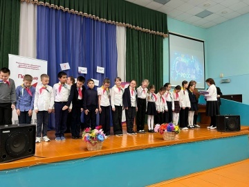 Пуҫламӑш классенче вӗренекенсене «Орлята России» ача-пӑча организацине кĕртнĕ