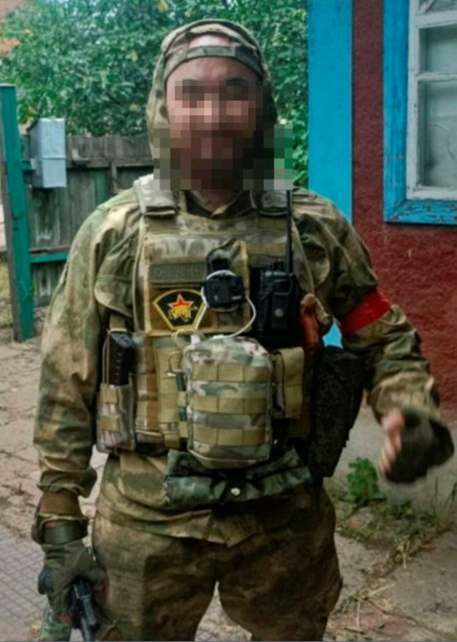 Рота командирӗ штурмлакан ушкӑнсене мӗнле ертсе пыни ҫинчен каласа панă