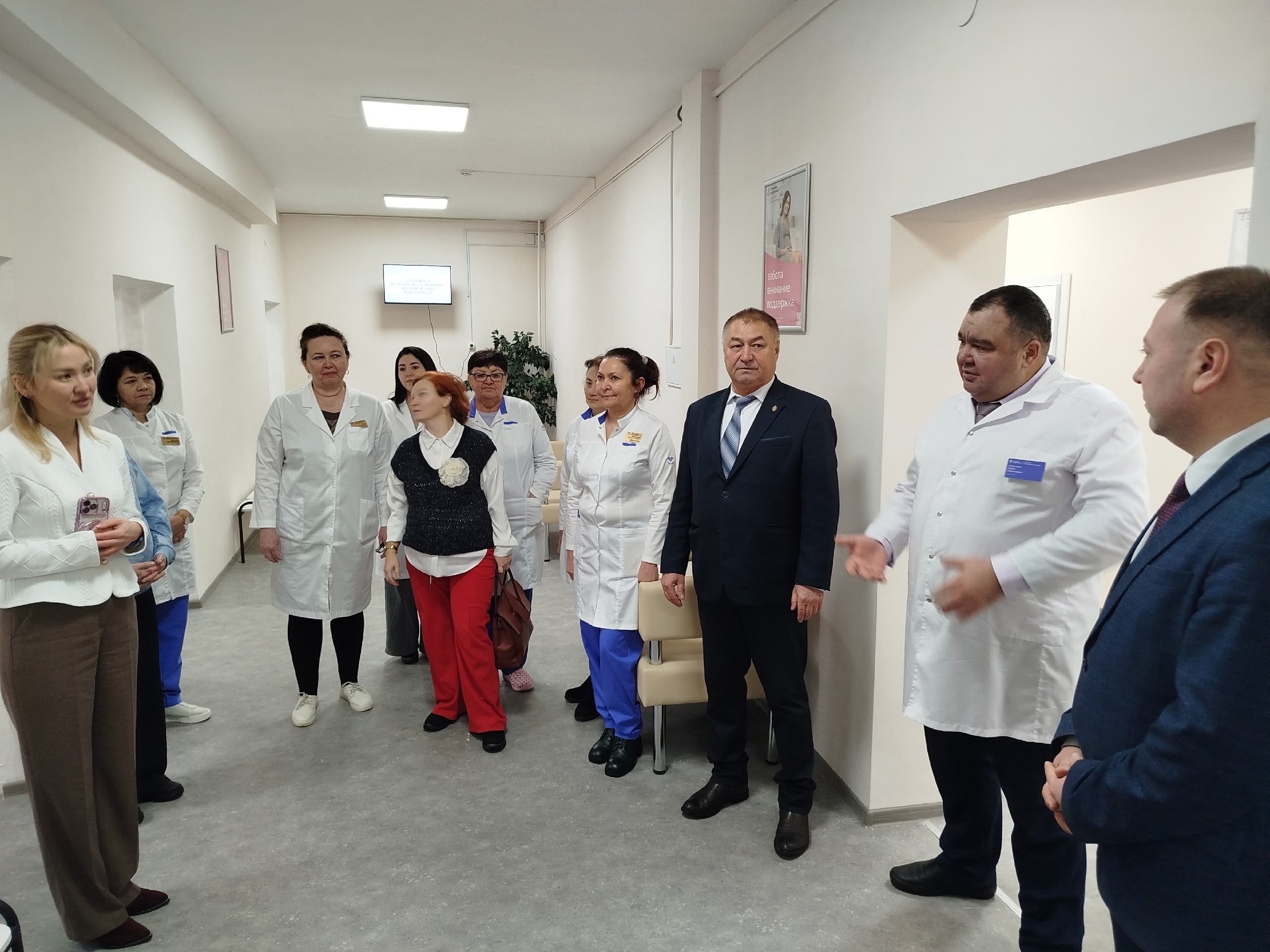 Пишпÿлекре «Ҫемье» наци проекчĕпе ҫӗнетнӗ хӗрарӑмсен консультацине уҫнă