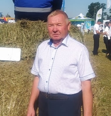 Нихӑҫан та кулянмасть, хӑйӗн оптимизмӗпе тӗлӗнтерет