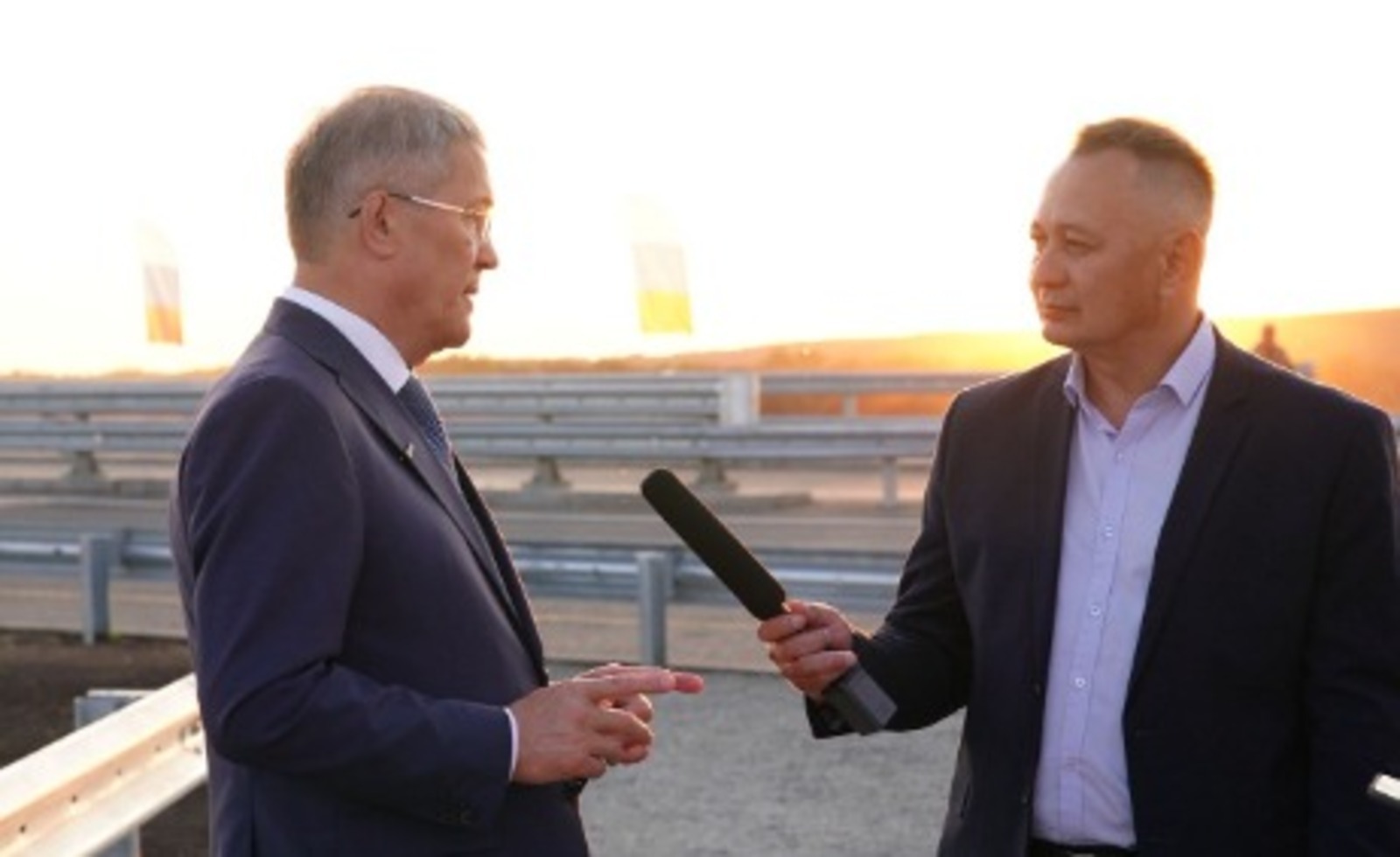 Радий Хабиров республикӑри ҫул-йӗр сетьне аталантармалли çинчен каласа панă