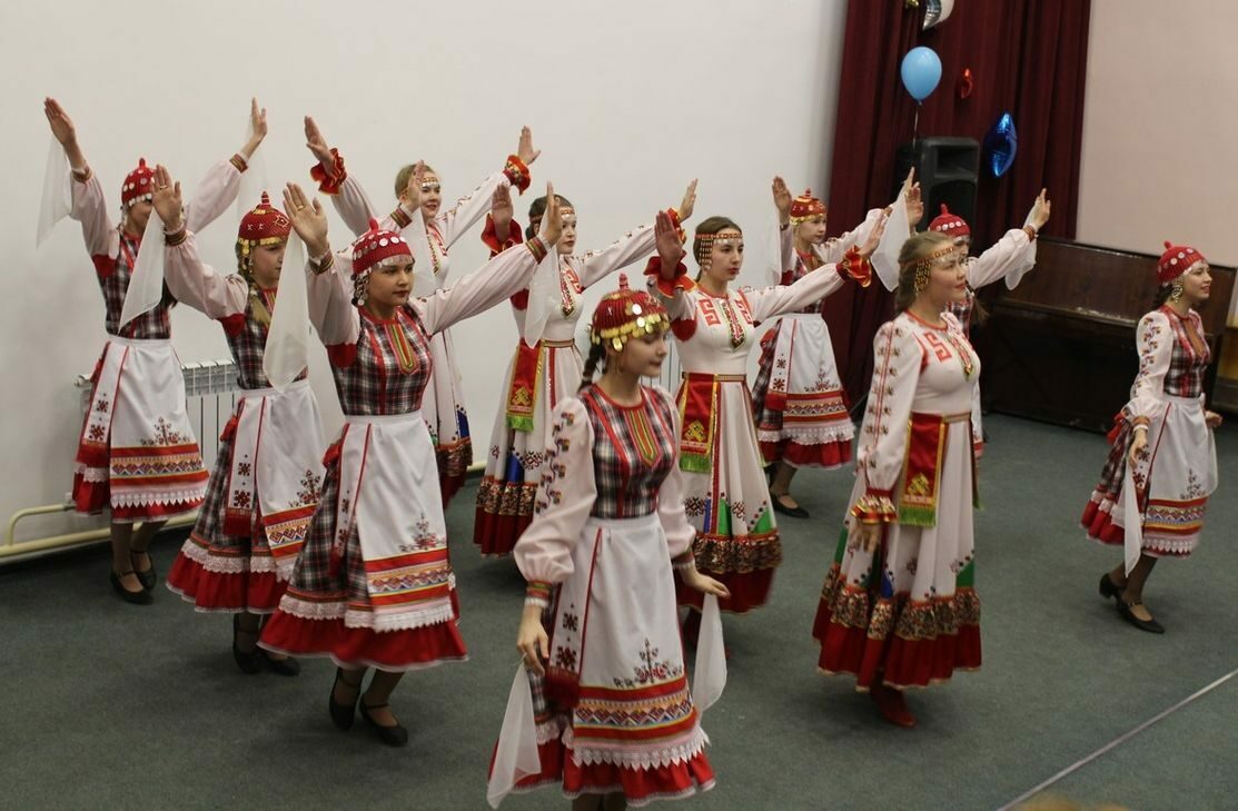 Гузель Каримова: Наци костюмӗ вӑл — тумтир кӑна мар, культура тата халӑх историйӗ