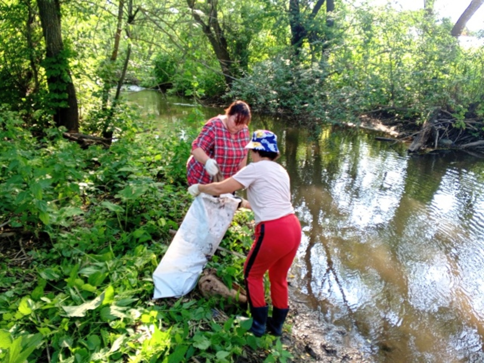 Раҫҫей шывӗ: юханшывсене тасатасси — кашнин ӗҫӗ!