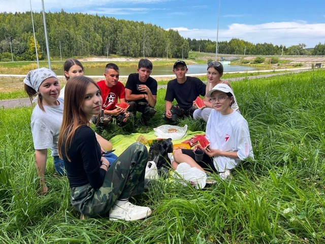 Официаллӑ документсенче Пишпÿлеке порт хули тесе ҫырса хунӑ