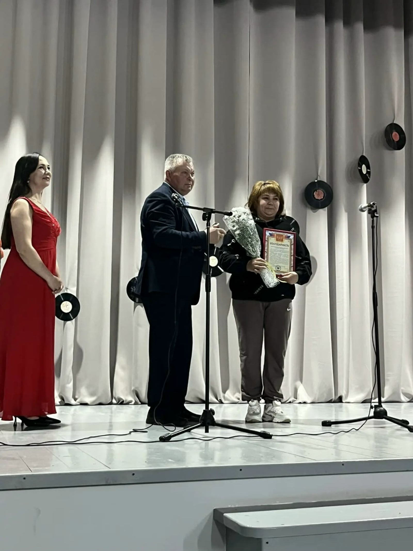 Хушăлкара  ҫемьесене чысласси ырӑ йӑла пулса тӑнă