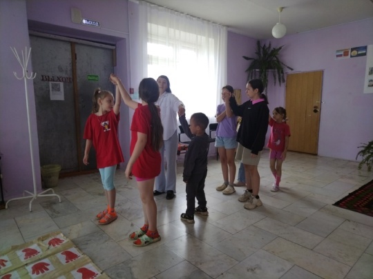 Çирĕклĕ клубӗнче «Асламӑш арчин вӑрттӑнлӑхӗсем» пĕлÿ программи иртнӗ