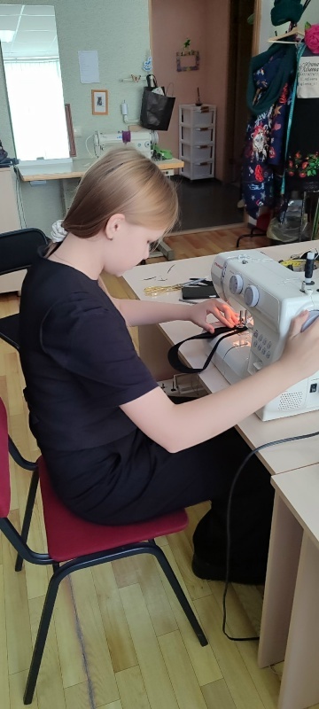 «Булавка» студире стилизациленӗ кокошник тунă