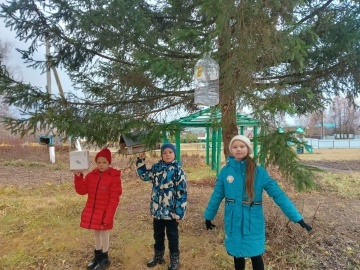 Шкул ачисем кайăксене валли апат памаллисем тунă