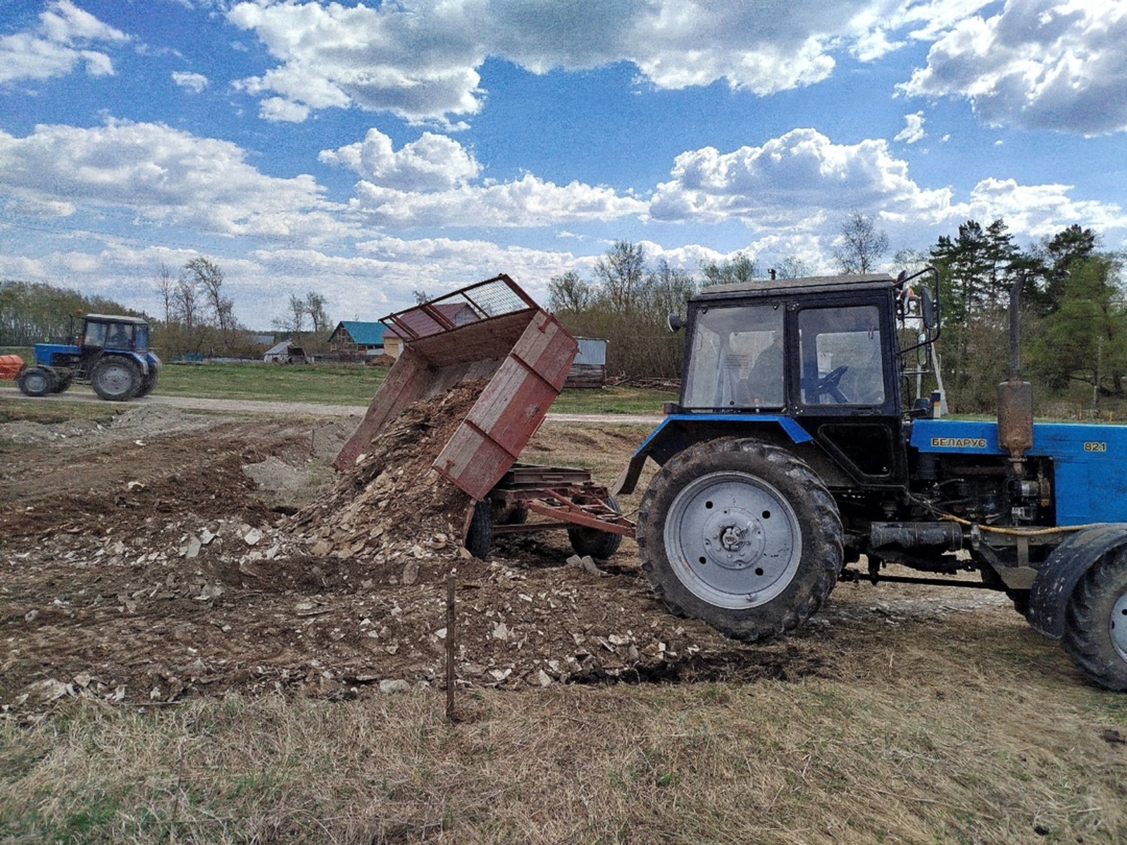 Ивановка ялӗнче Аслӑ Отечественнăй вӑрҫа хутшăнакансен паркне тӑвас ӗҫ пуҫланнă