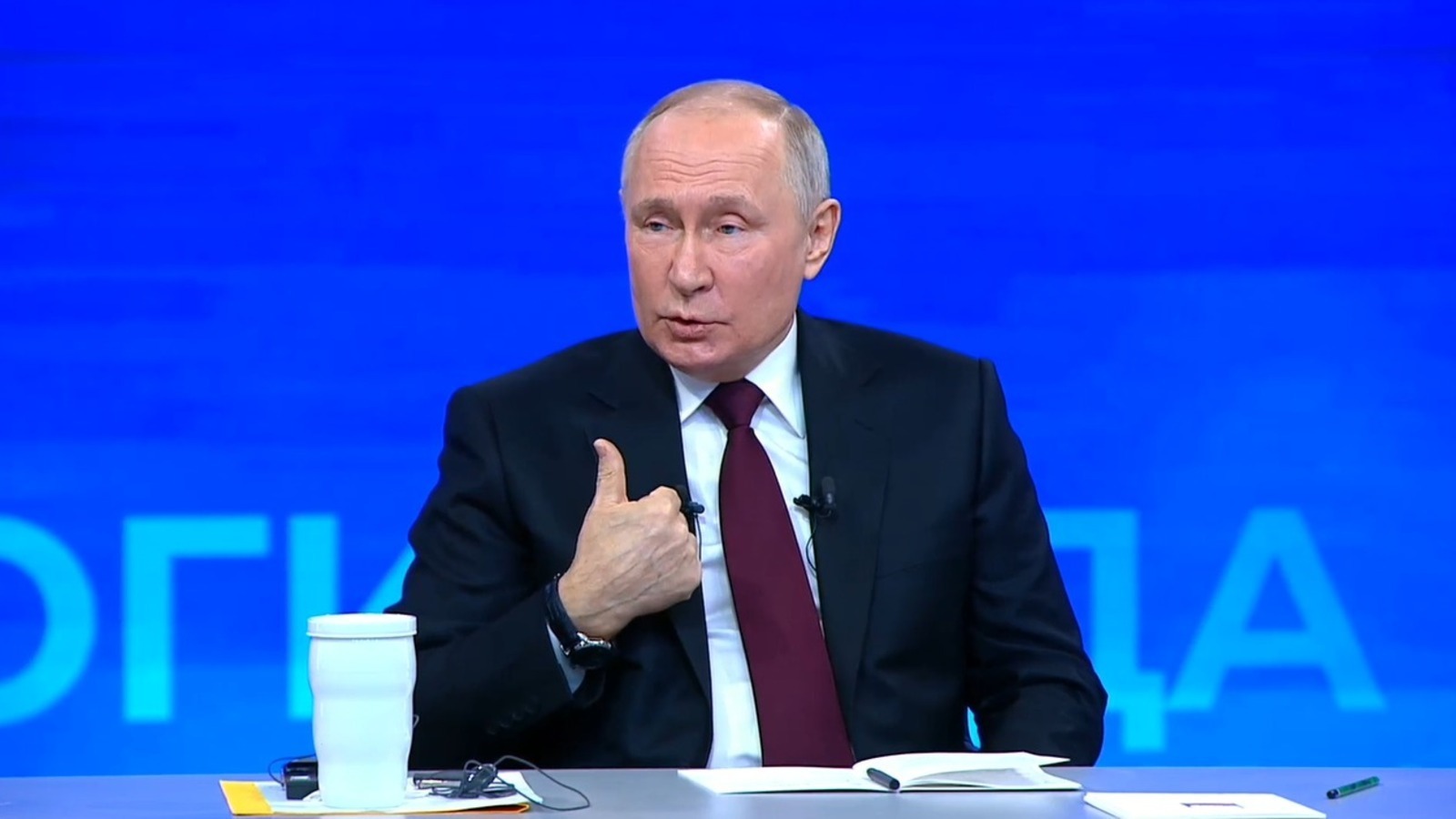 Владимир Путин: ҫӗршыв бюджетне ҫӗнӗ регионсенчен 170 миллиард тенкӗ кĕнĕ