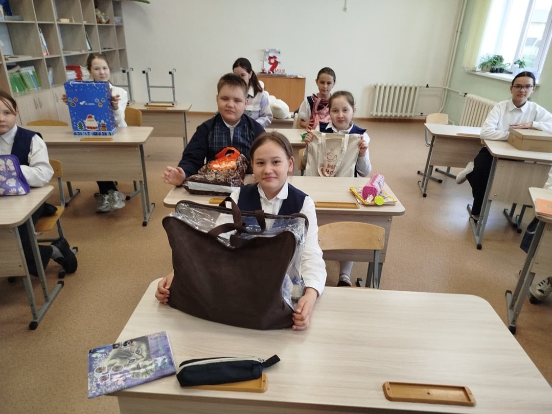 Пишпÿлекри шкулта «Рюкзаксӑр кун» акци иртнӗ