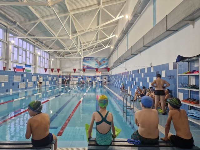 Халӑх пӗрлӗхӗн кунне халалласа ишев ӑмӑртӑвӗсем иртнӗ