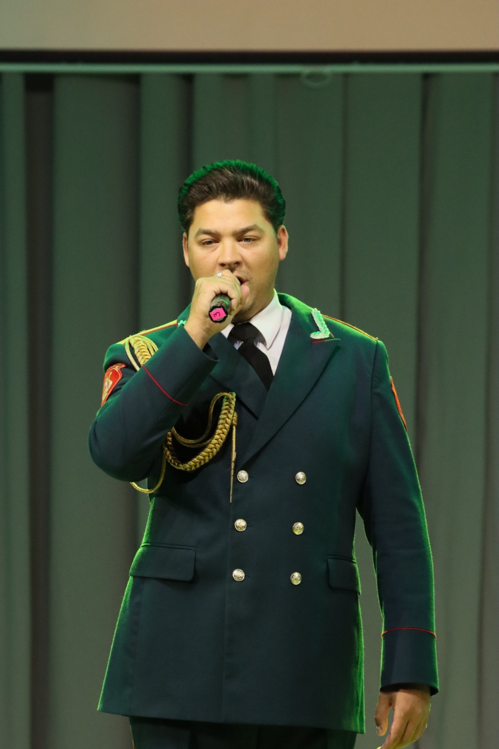 В Октябрьском военные музыканты рассказали, чем им нравится башкирский зритель