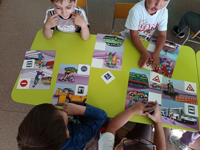 «Дюймовочка» ача садĕнче пӗрлехи ҫул-йӗр хӑрушсӑрлӑхӗн кунӗ иртнĕ