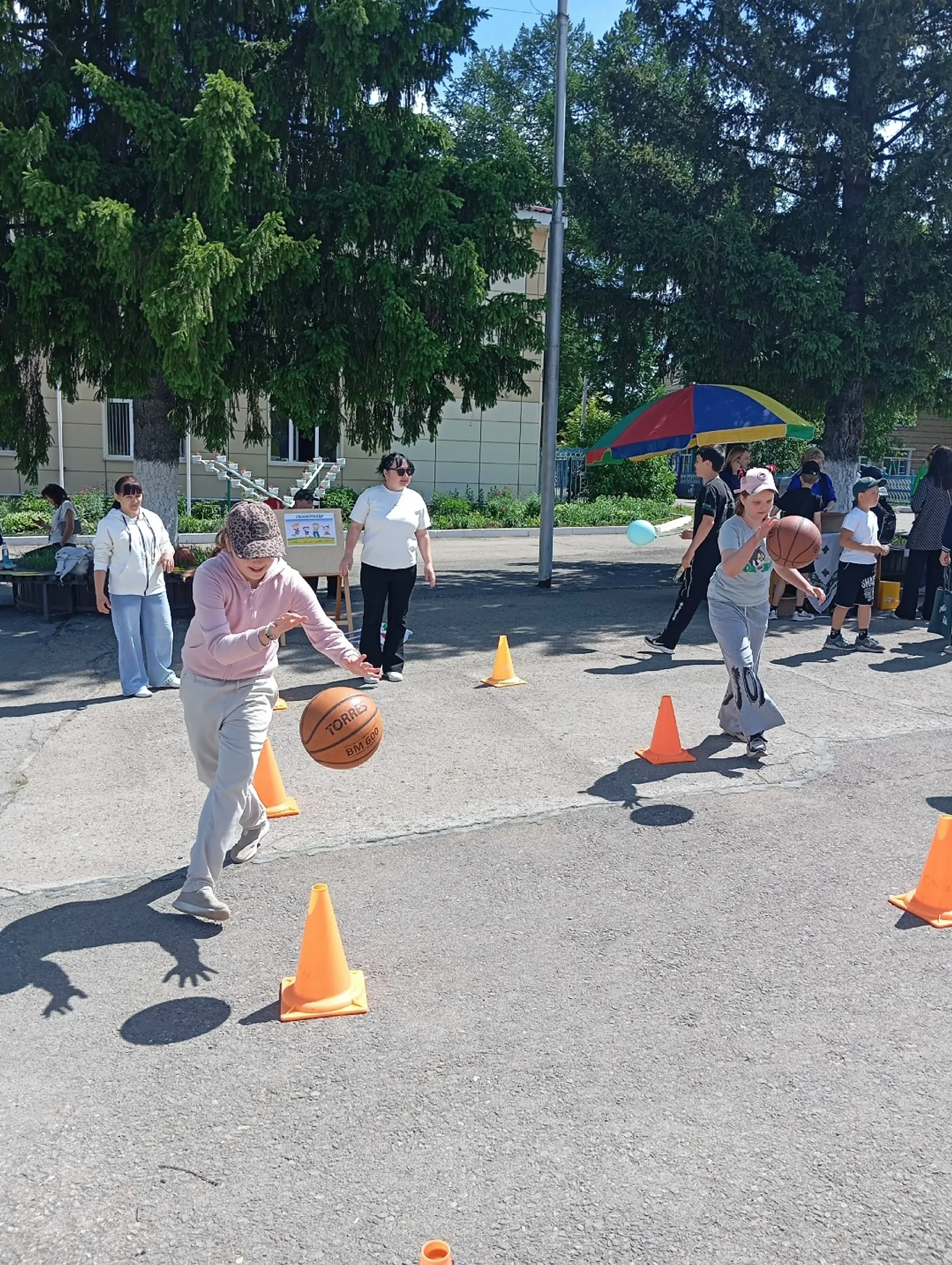 Ачасене хӳтӗлемелли кун ячӗпе!