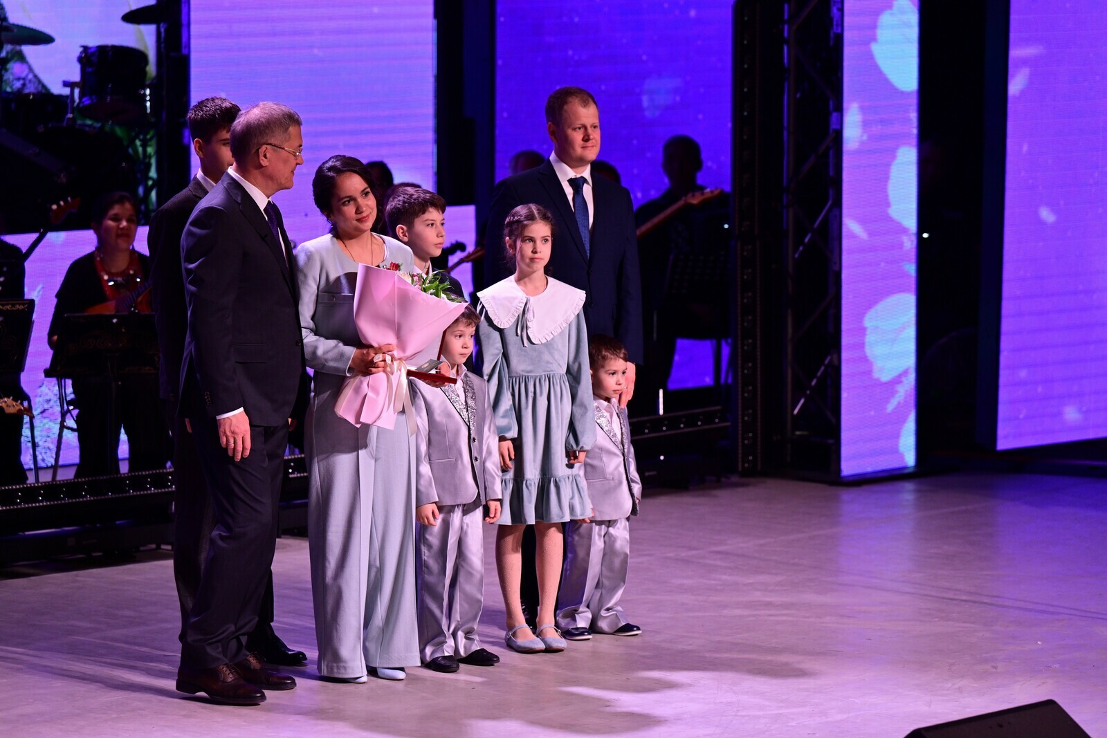 Пушкӑрт Пуҫлӑхӗ республикӑра Пысӑк та туслӑ ҫемье çулталӑкне уҫнӑ