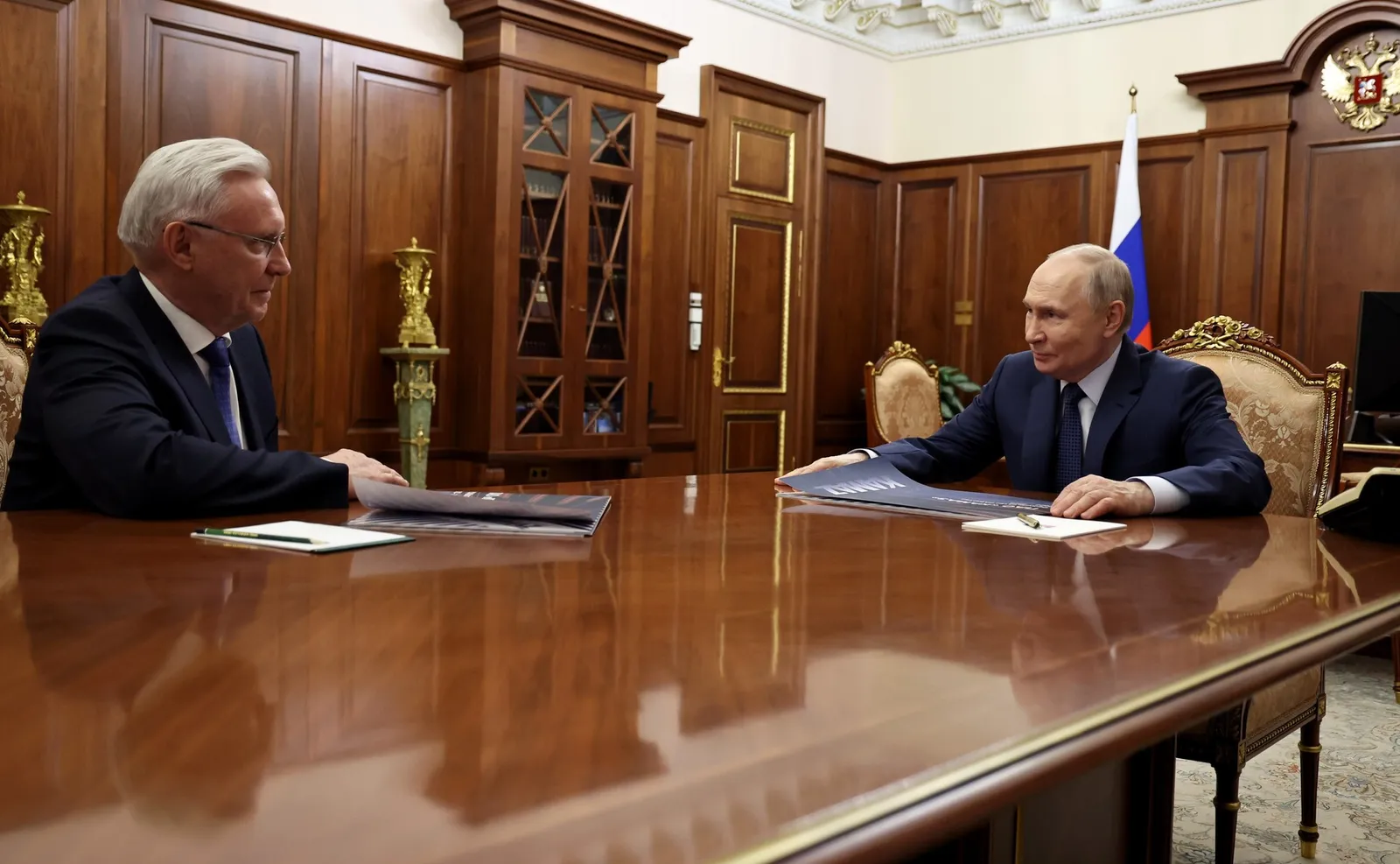 Путин К5 сериллӗ КамАЗ ҫӗнӗ грузовика хакланӑ