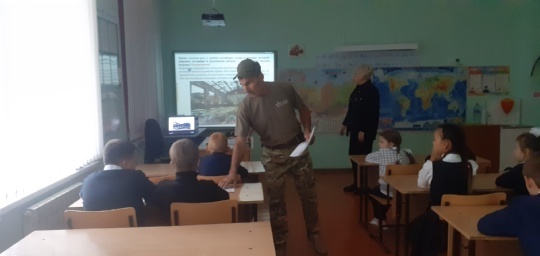 Хушăлкари вăтам шкулта терроризма хирĕç мероприятисем иртнĕ