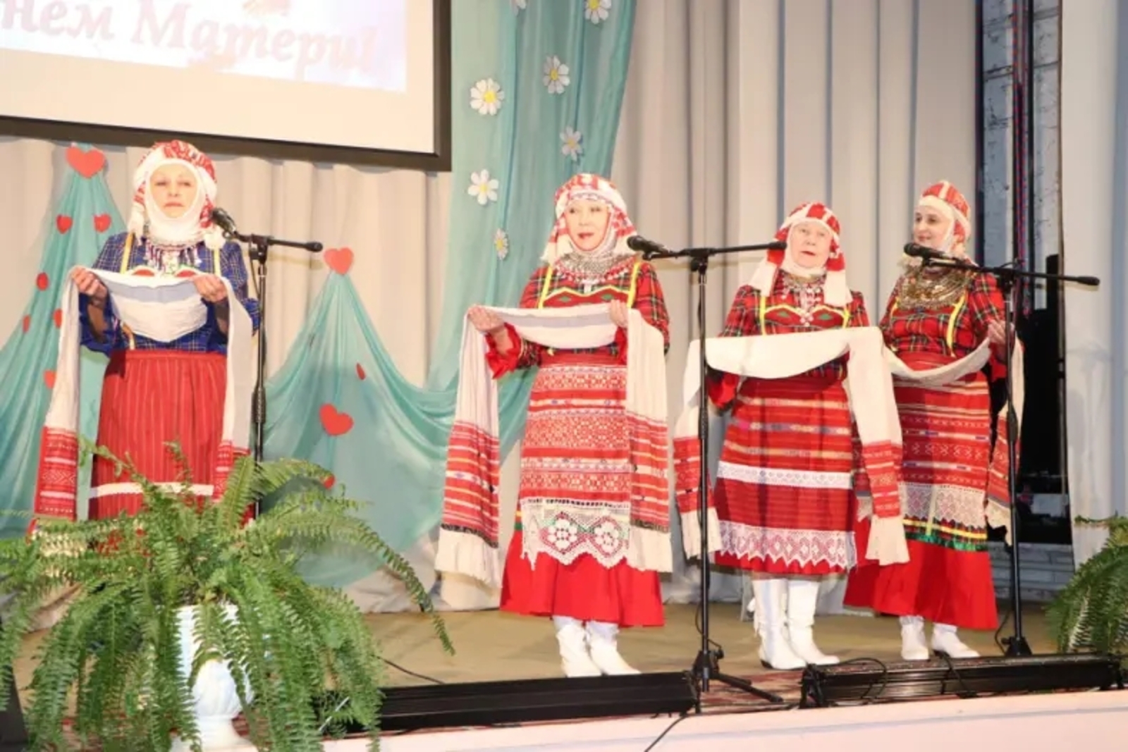 Ситекпуçĕнчи Культура çуртĕнче Анне кунне халалланӑ уяв концерчӗ иртнĕ