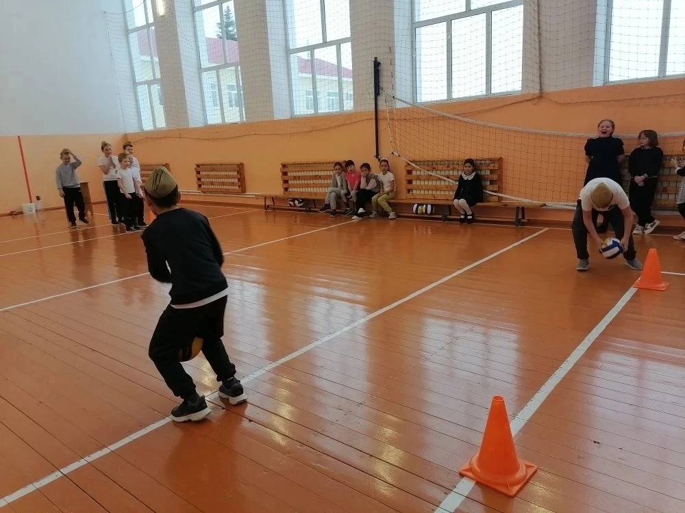 Демскинчи вăтам шкулта конкурспа вӑйӑ программи иртнĕ