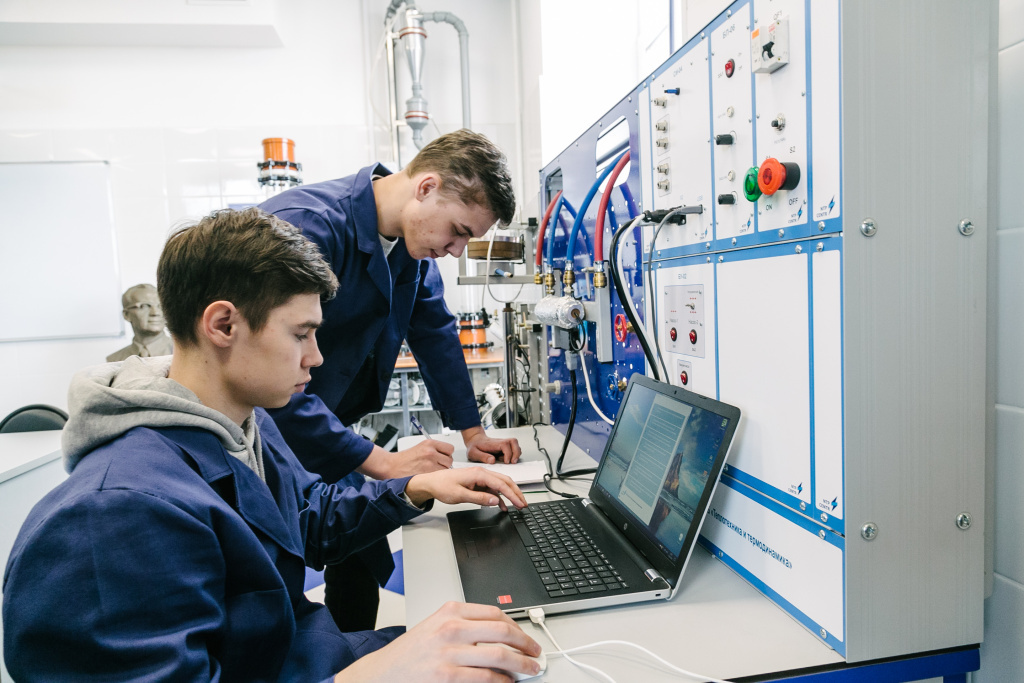 Вуз-резидент Уфы будет готовить команды инженеров для технологического прорыва